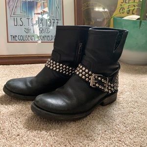 STEVE MADDEN BadA$$ Studded Leather Moto Boots